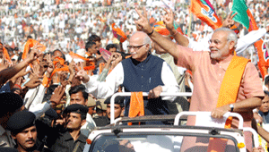 L K Advani-Narendra Modi